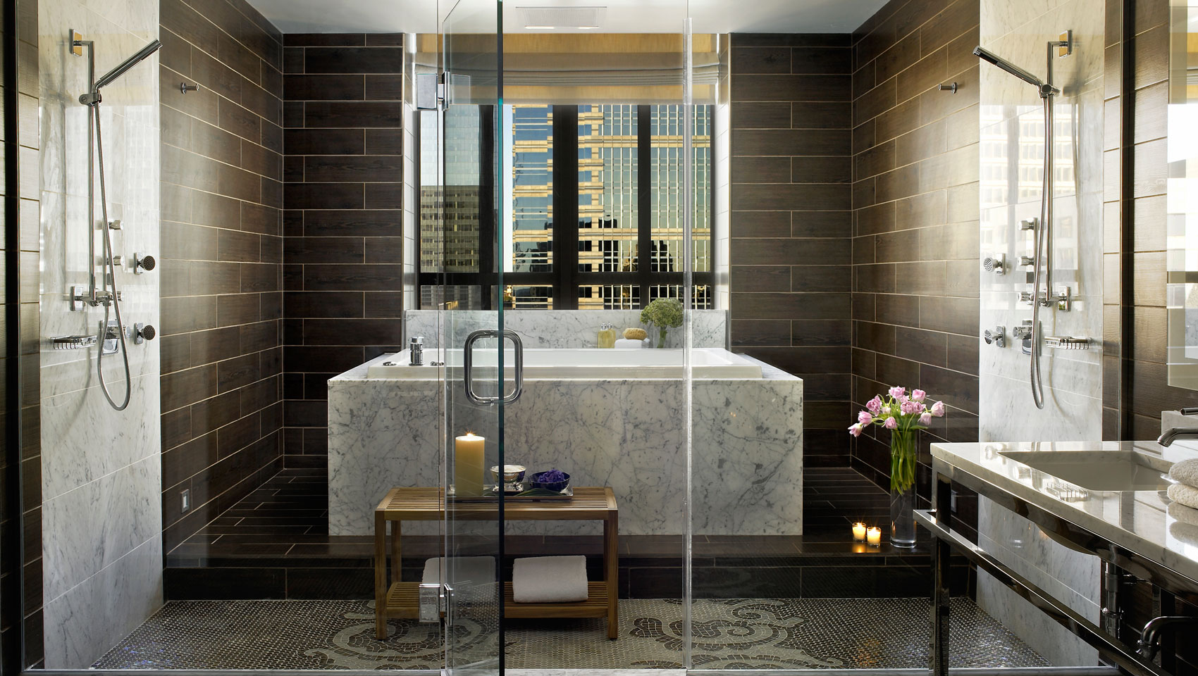 Kimpton Hotel Palomar Philadelphia's presidential suite bathroom